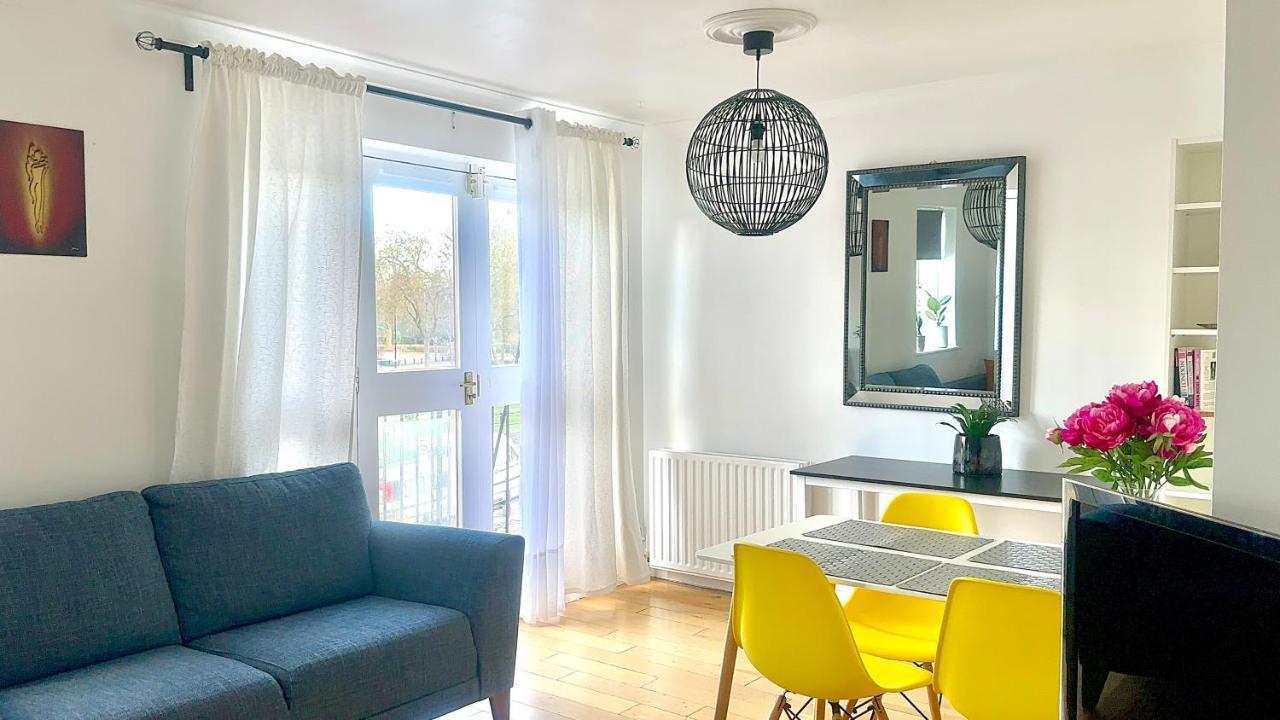 Amazing Location - City Of London- 2 Bedroom Stunning Canal View House With Private Garden,Parking & Balcony エクステリア 写真