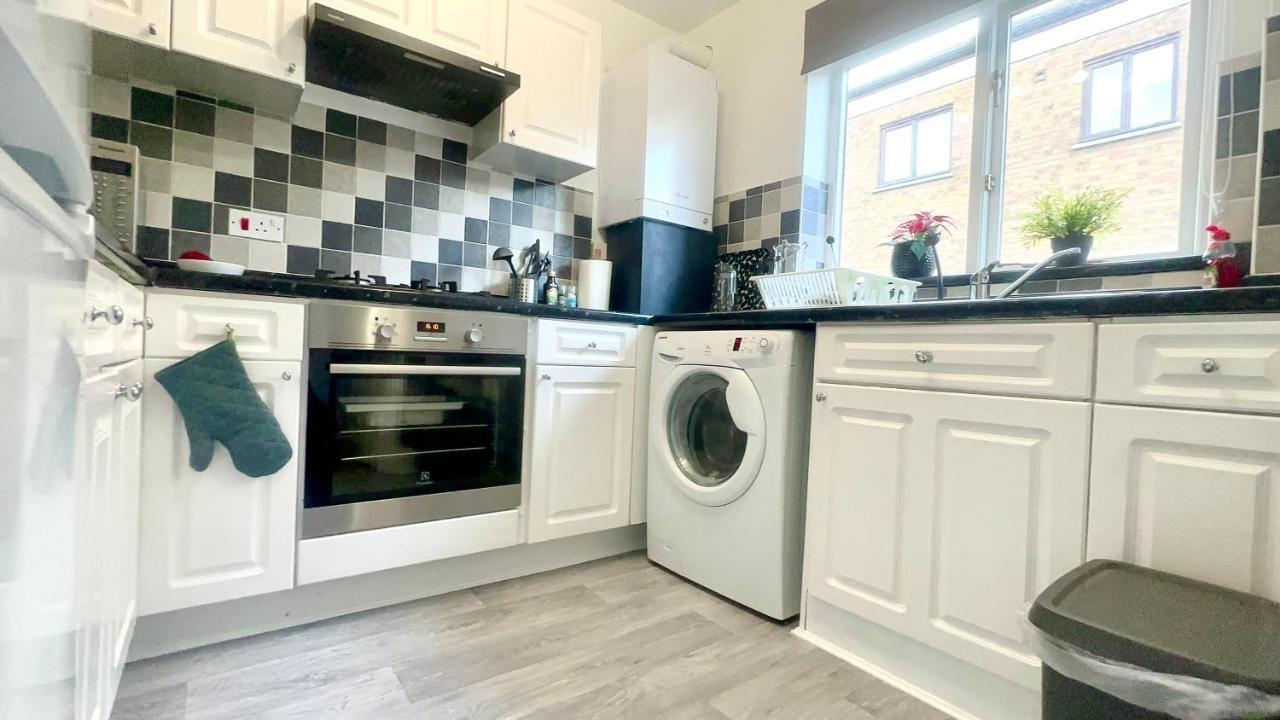 Amazing Location - City Of London- 2 Bedroom Stunning Canal View House With Private Garden,Parking & Balcony エクステリア 写真