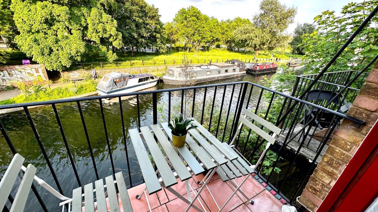 Amazing Location - City Of London- 2 Bedroom Stunning Canal View House With Private Garden,Parking & Balcony エクステリア 写真